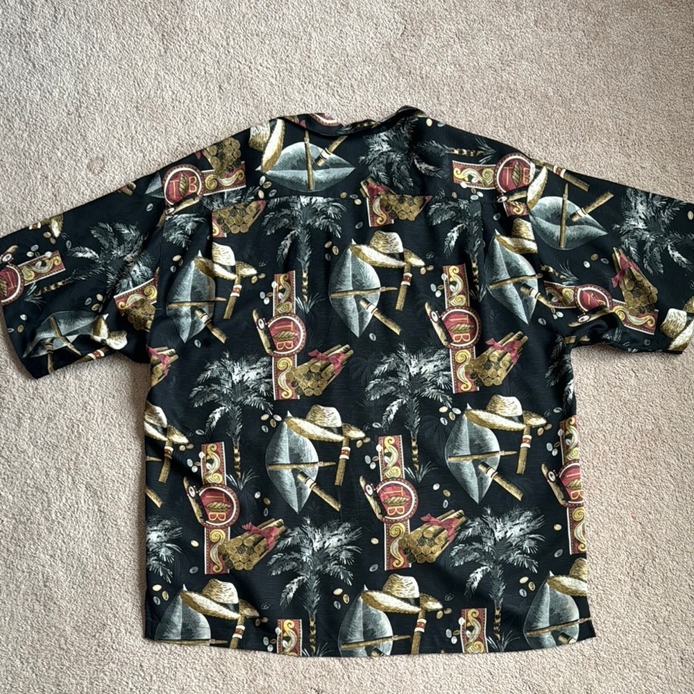 Black Tommy Bahama Hawaiian Men's Silk Shirt - Picture 5 of 5